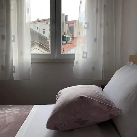 Ante - Diocletian's Palace Appartement